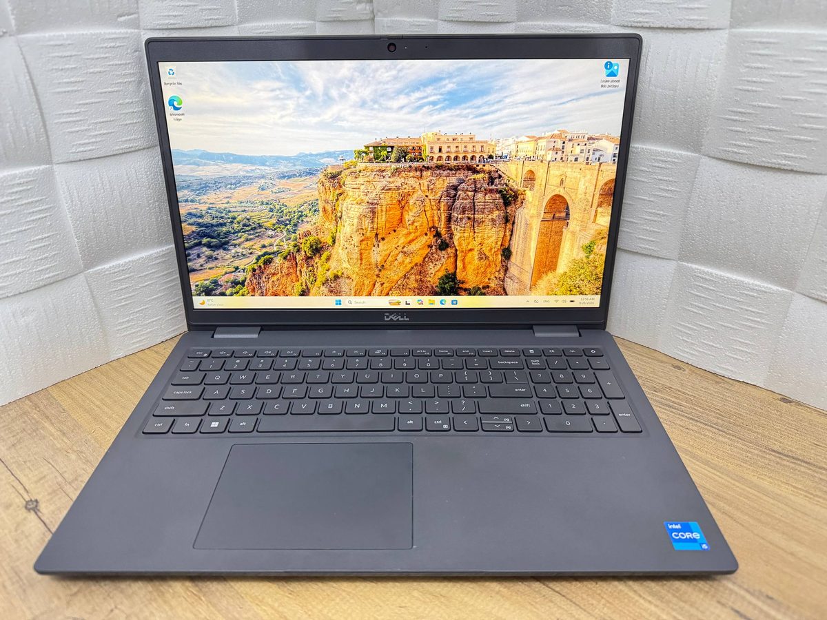 Dell Latitude 3520